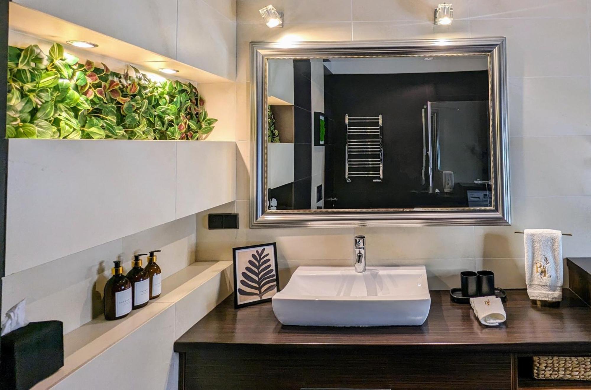 Bella Luna Luxury Suites - Chic Residence In Historic Square Warschau Exterior foto